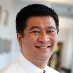 UCR School of Business Professor Hai Che
