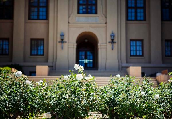 Anderson Hall UCR School of Business