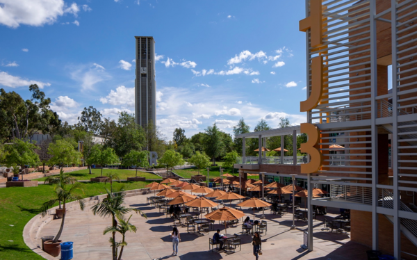  University of California, Riverside - The HUB