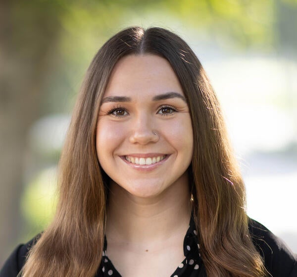 Marissa Burk Headshot