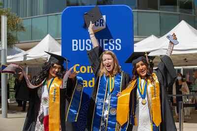 Students, UCR School of Business CDC