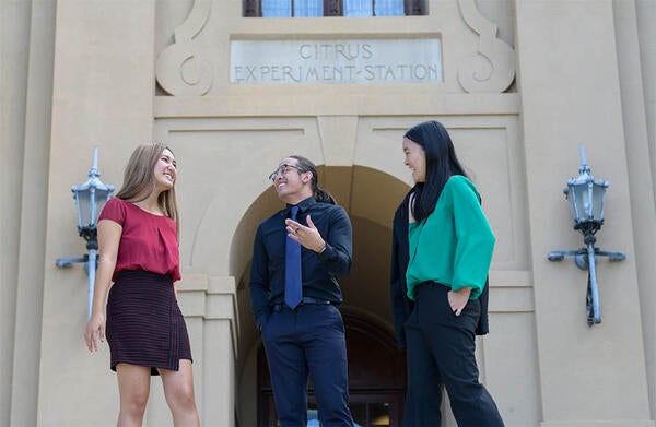 Undergraduate students in front of Anderson Hall